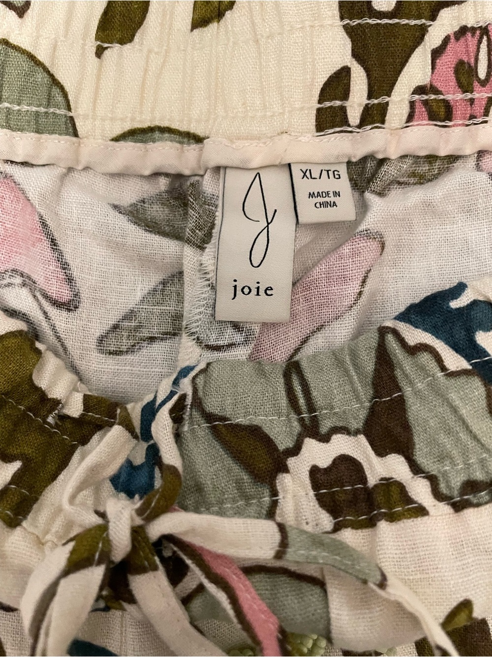 Joie Floral Linen-Blend Wide Leg Pants in Cream, Pink & Olive - Picture 6 of 6